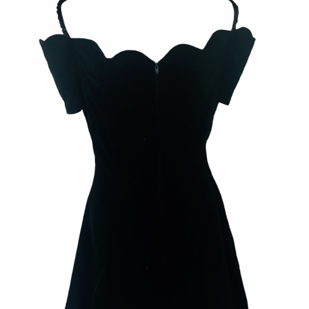 SOLD! VTG Rampage Green Velvet Off Shoulder Dress - Picture 2 of 10
